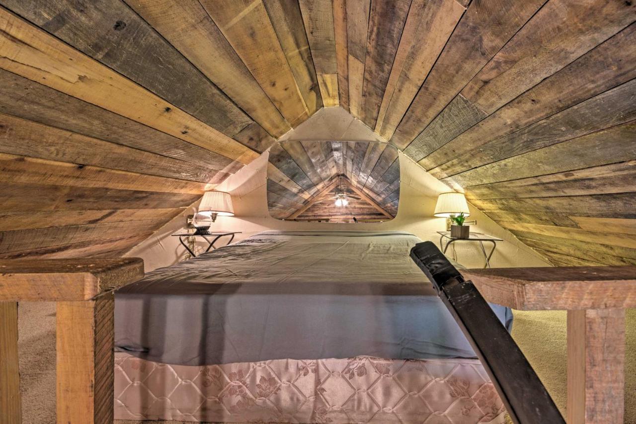Creekside Cabin With Deck In Pisgah Forest! Barnardsville Eksteriør bilde