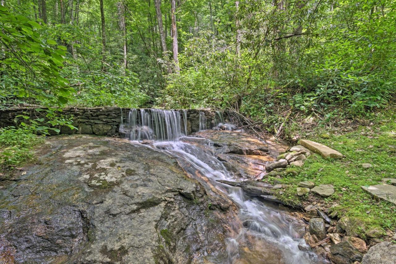 Creekside Cabin With Deck In Pisgah Forest! Barnardsville Eksteriør bilde